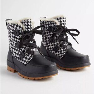 Torrid Houndstooth Snow Boots